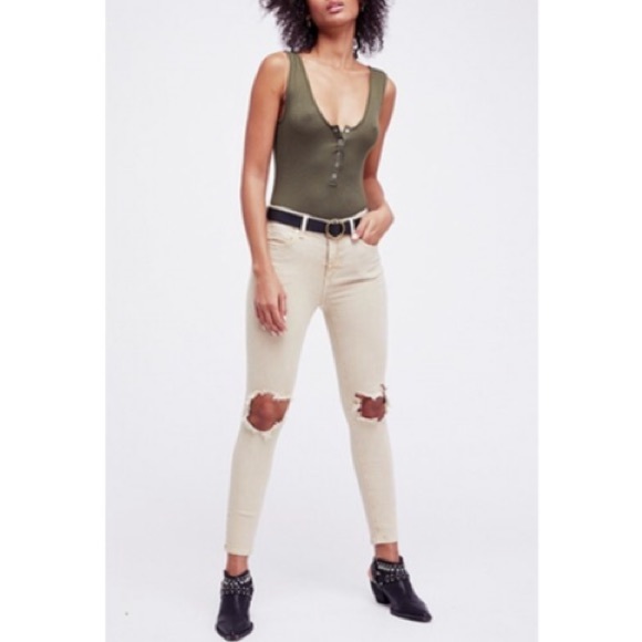 Free People Denim - NWT Free People High Rise Busted Skinny Jeans 27